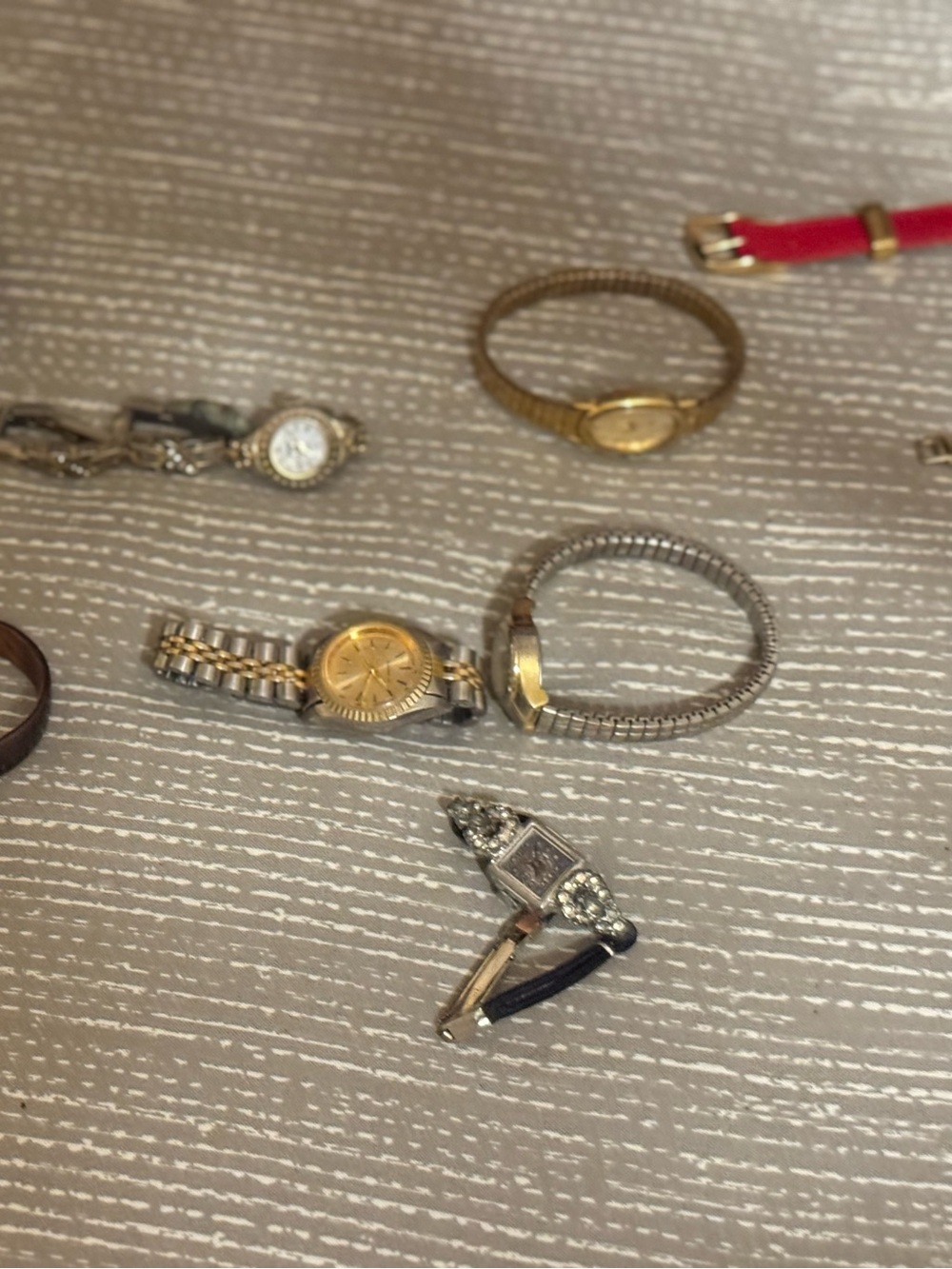 8 Mixed Metal Women's Bracelet Watch Lot + Parts & Pieces GUC😊😊